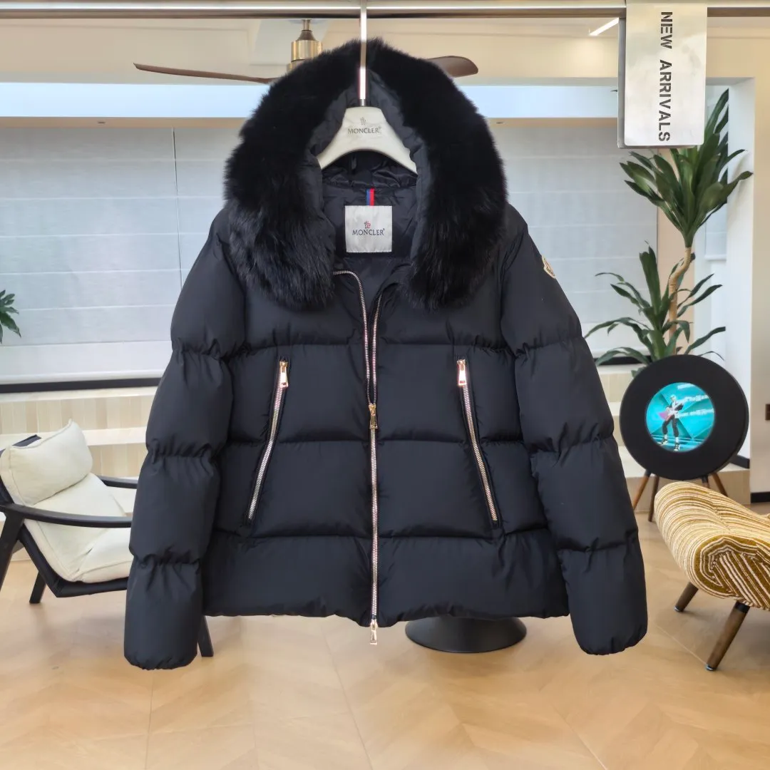 【Original Authentic 】 #Moncer｜ SS 26 Laichefur Hooded Shearling-Trimmed Short Down Jacket A #T 76# Size: 0# 1# 2# 3# Colorway: Black/Black Beige/Beige